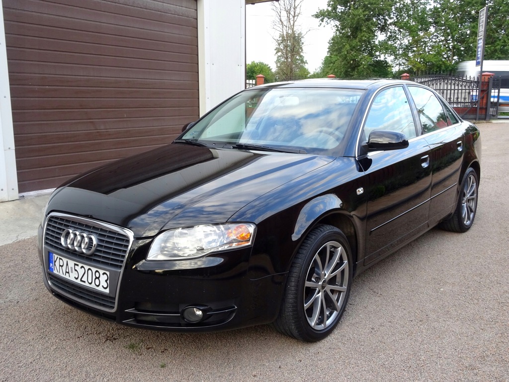 Audi A B Sedan Rok Tdi Czarny Oficjalne