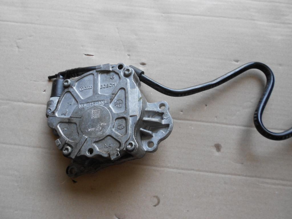 AUDI VW ВАКУУМНИЙ НАСОС VACUM 03L145100F