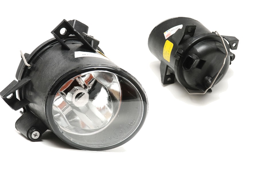 Audi A6 C5 01-05 C6 04-11, Поворот боковой БЕЛЫЙ L=ПРАВ.