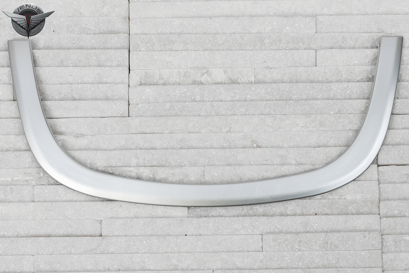 OZDOBNA LISTWA KONSOLI NAWIGACJI MAZDA 3 2014+ Producent Venus