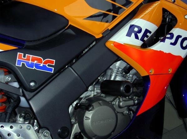 АВАРИИ КОЛОДКИ HONDA CBR125 2003-2010-WOMET-TECH