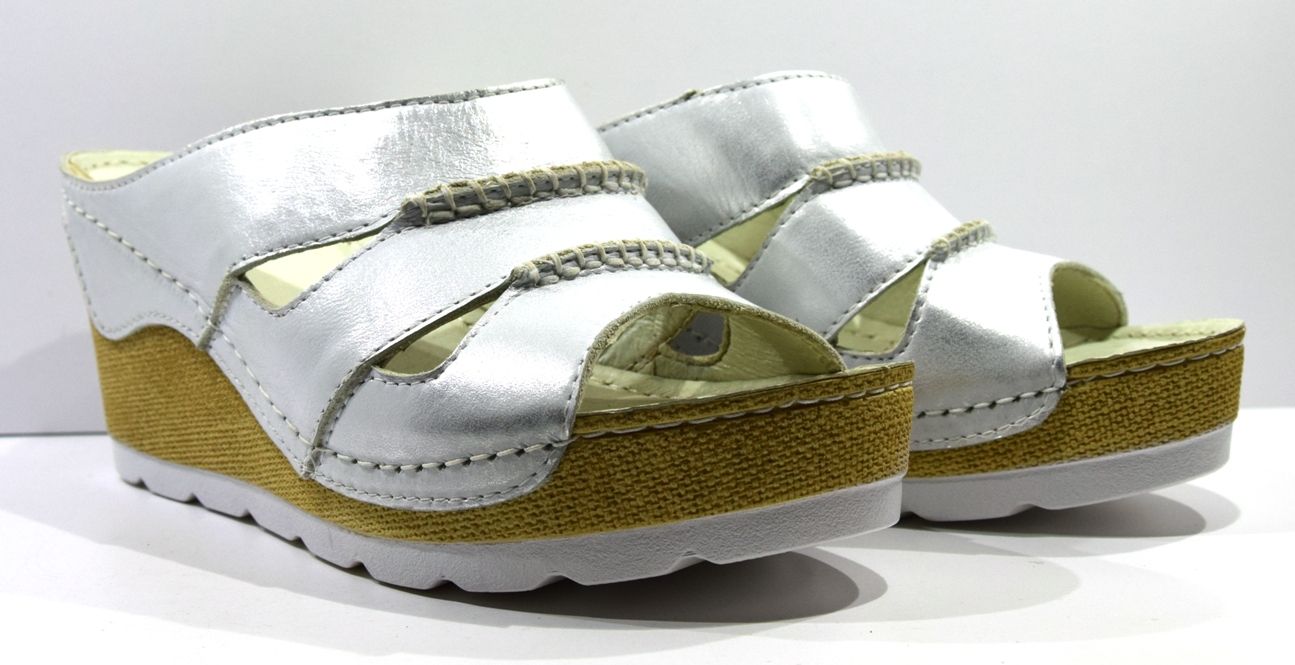 KLAPKI DAMSKIE LETNIE BUTY NA KOTURNIE 1052 R.40 Marka inna