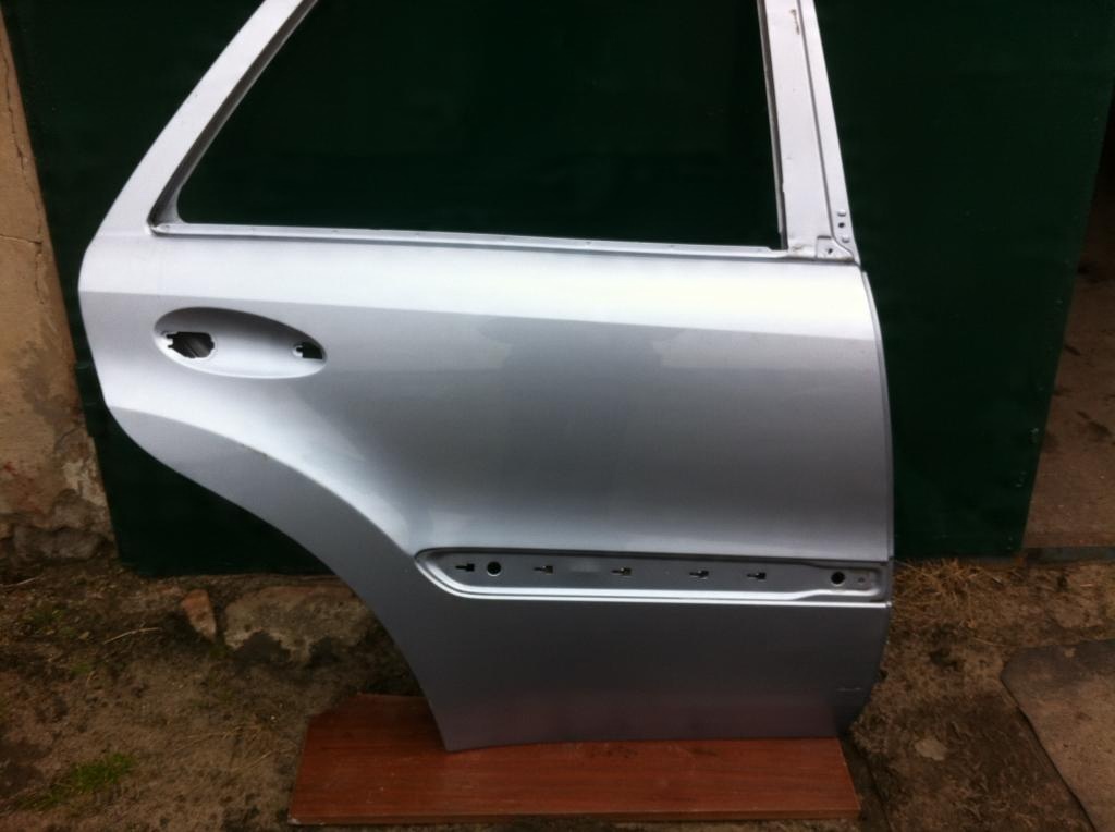 MERCEDES ML 164 W164 ДВЕРИ ПЕРЕД ЗАД. без РЖАВЧИНЫ