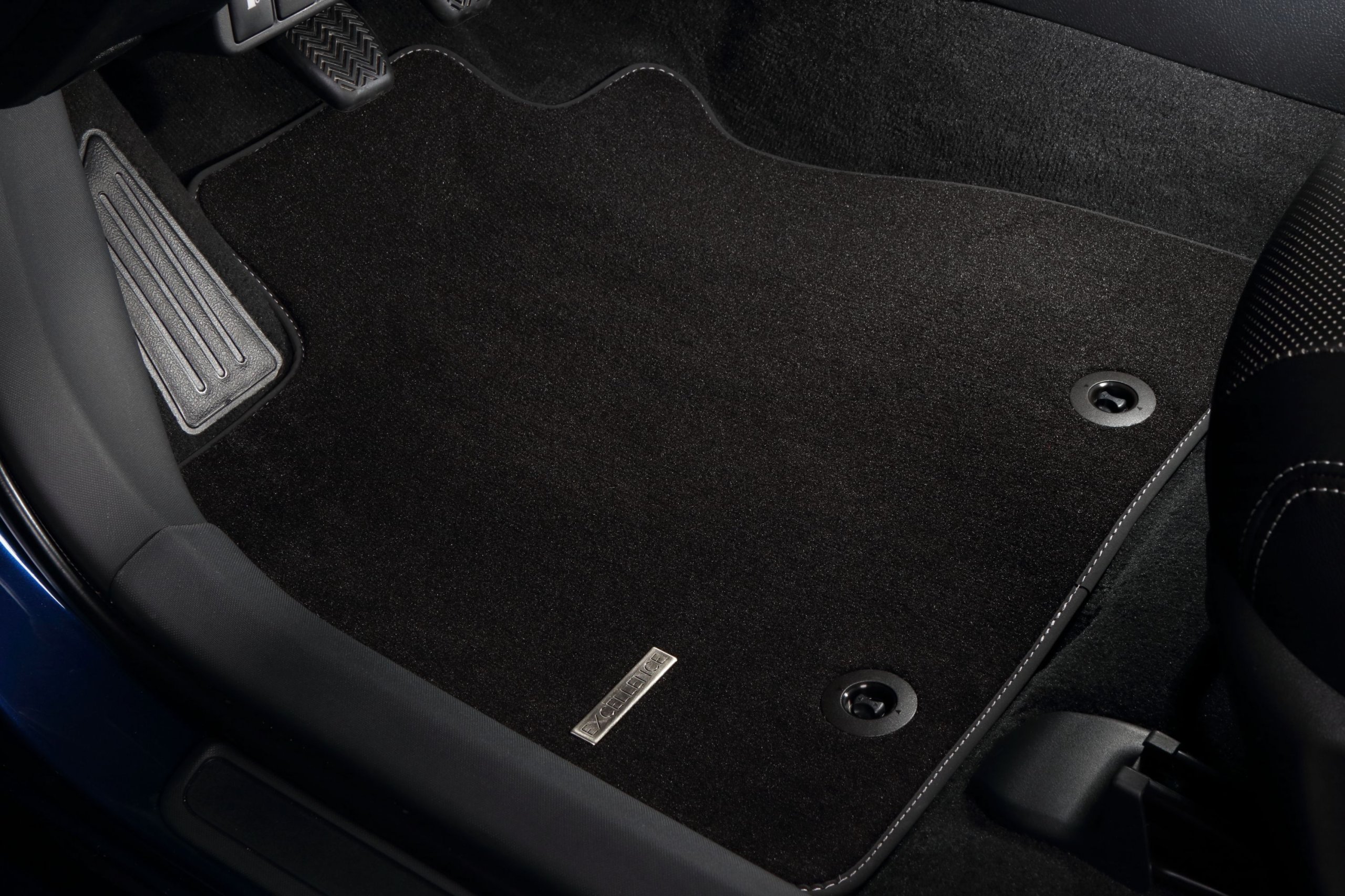 Peugeot 5008 2009- DYWANIKI EXCELLENCE CARMAT Producent Texer