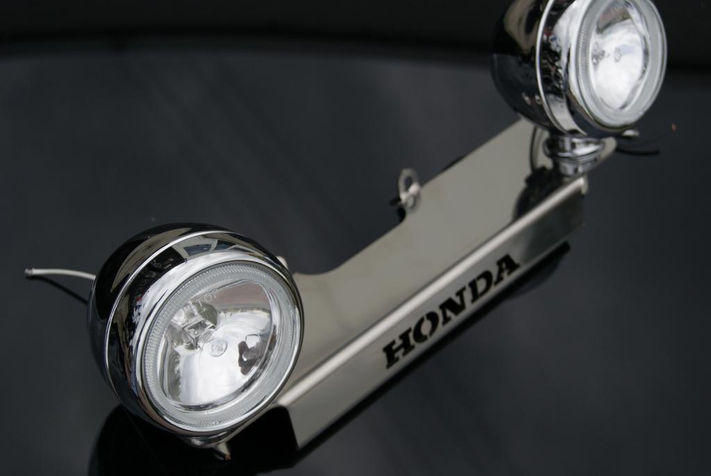 675 - Кронштейн крепления рамы для Honda vt750 Shad lamps