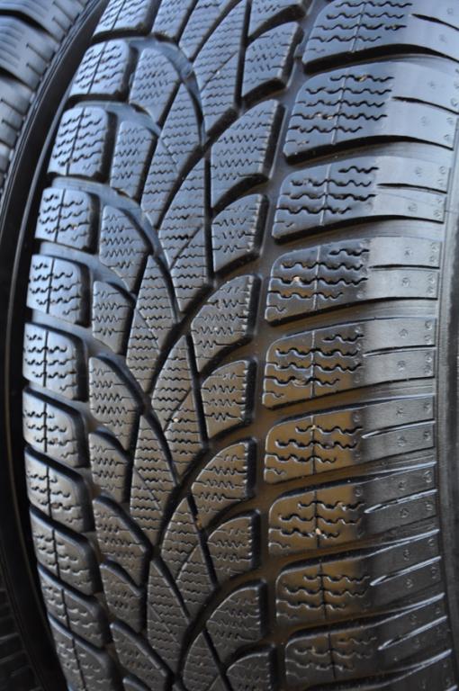 1X 235/65R17 Dunlop SP WINTER SPORT 3D 104H