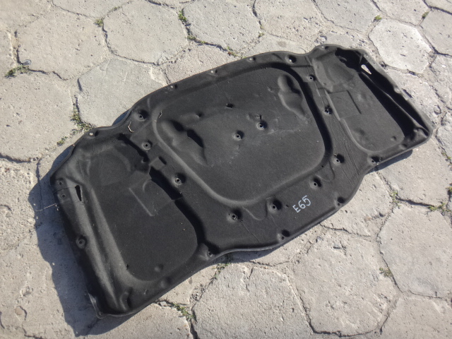 Звукоізоляція піни капота BMW 7 E65 E66