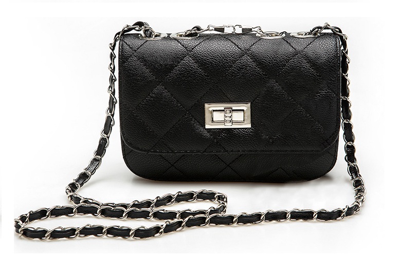 MAŁA TOREBKA PIKOWANA CHANELKA NA ŁAŃCUSZKU Marka inna