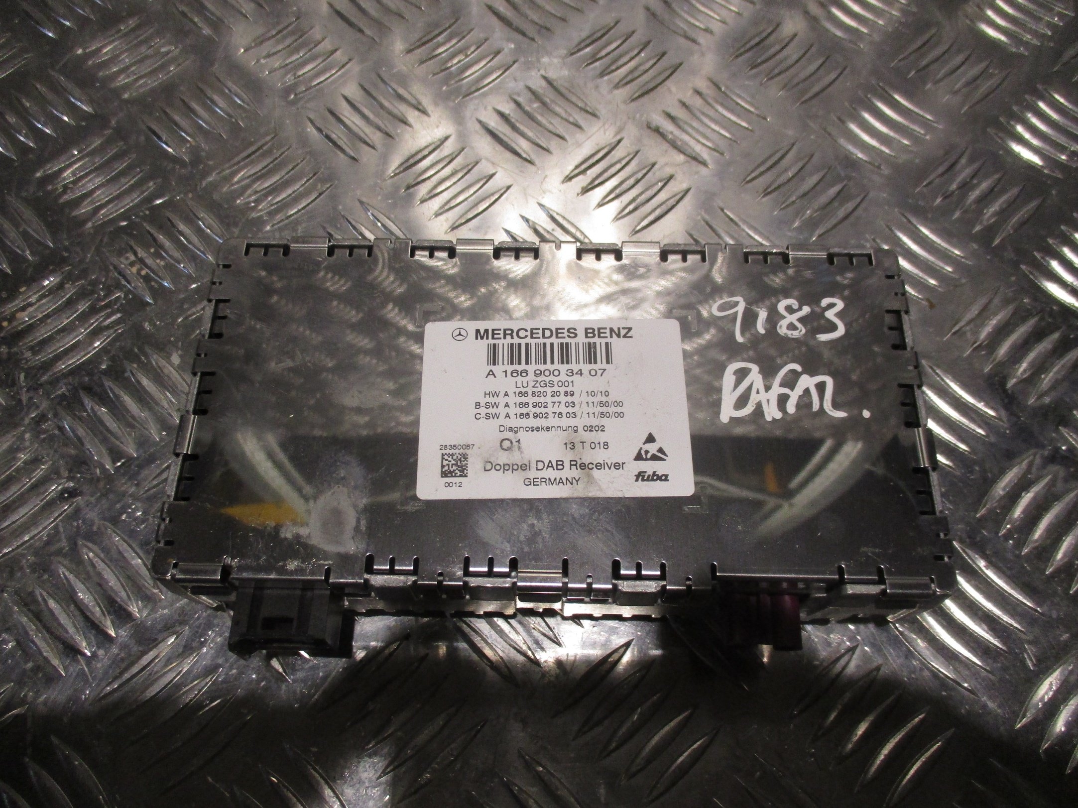 КЛС W218 ПІДСИЛЮВАЧ РАДІО A1669003407 MERCEDES