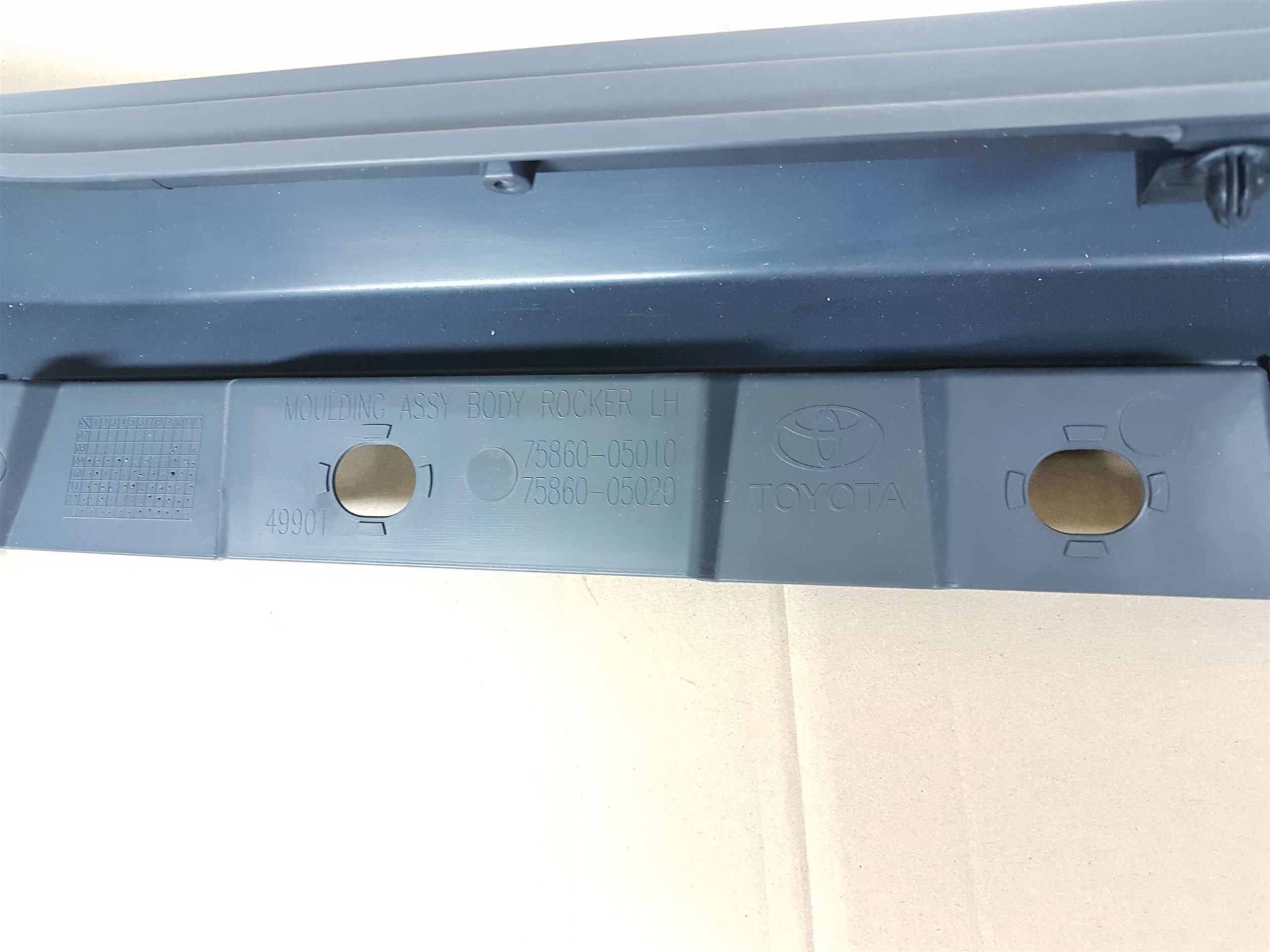 AVENSIS T27 08-15 SPOILER NAKŁADKA PRÓG PROGU LEWY Kolor do lakierowania