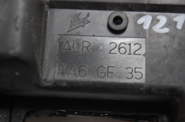 KLAMKA DRZWI PRAWY TYŁ RANGE ROVER II P38 94-02 Numer katalogowy części ALR2612 KLAMKA DRZWI PRAWY TYŁ RANGE ROVER II P38 94-02