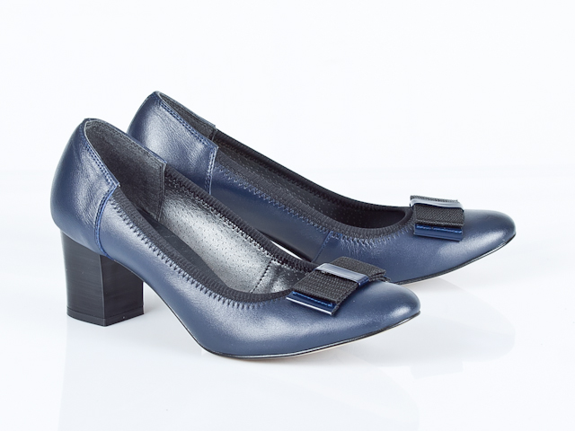 Krisbal 100 lodičky Polské modré 40 Kůže