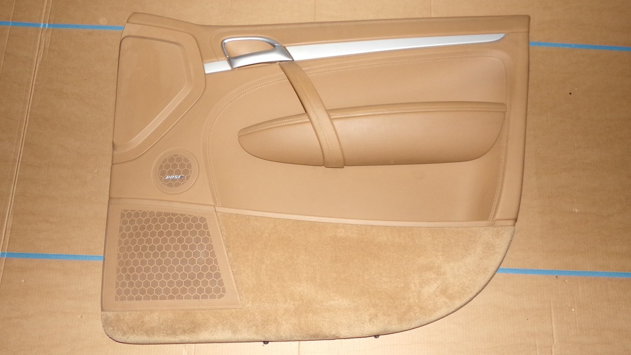 PORSCHE Cayenne 7L дверные карты перед правый
