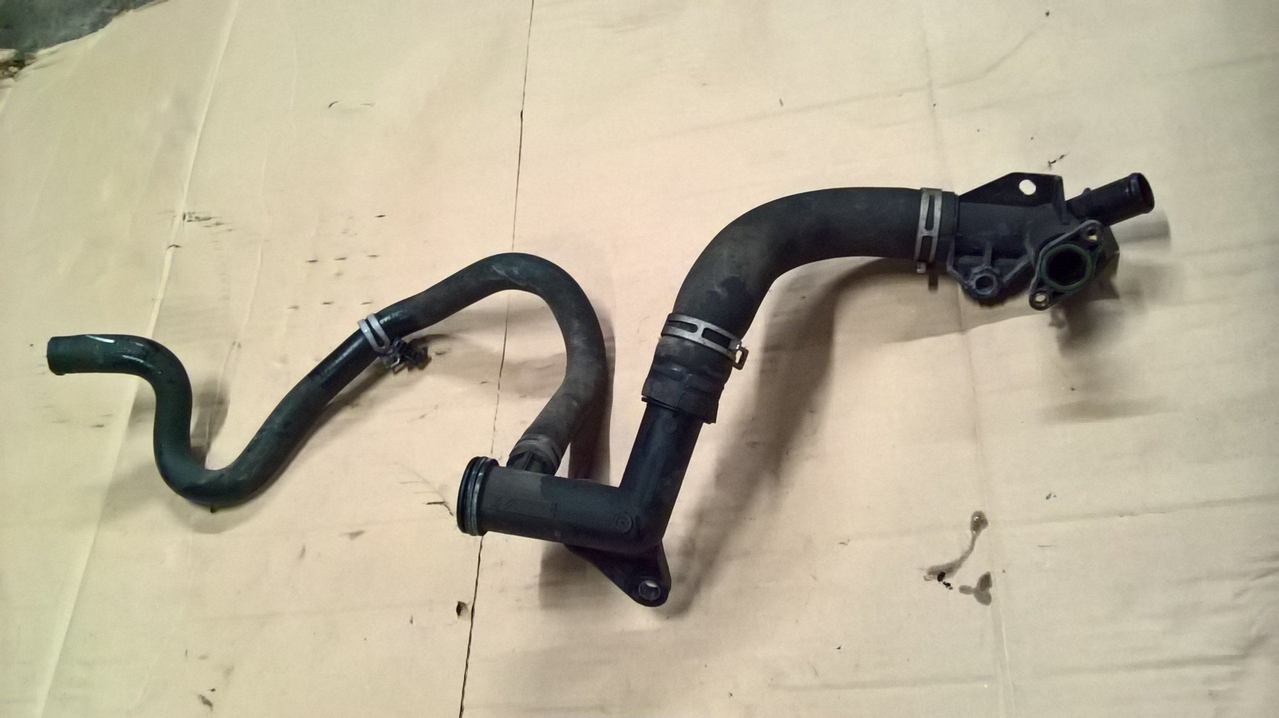 ШЛАНГ ДЛЯ ВОДЫ FORD FIESTA MK7 1.6 TDCI