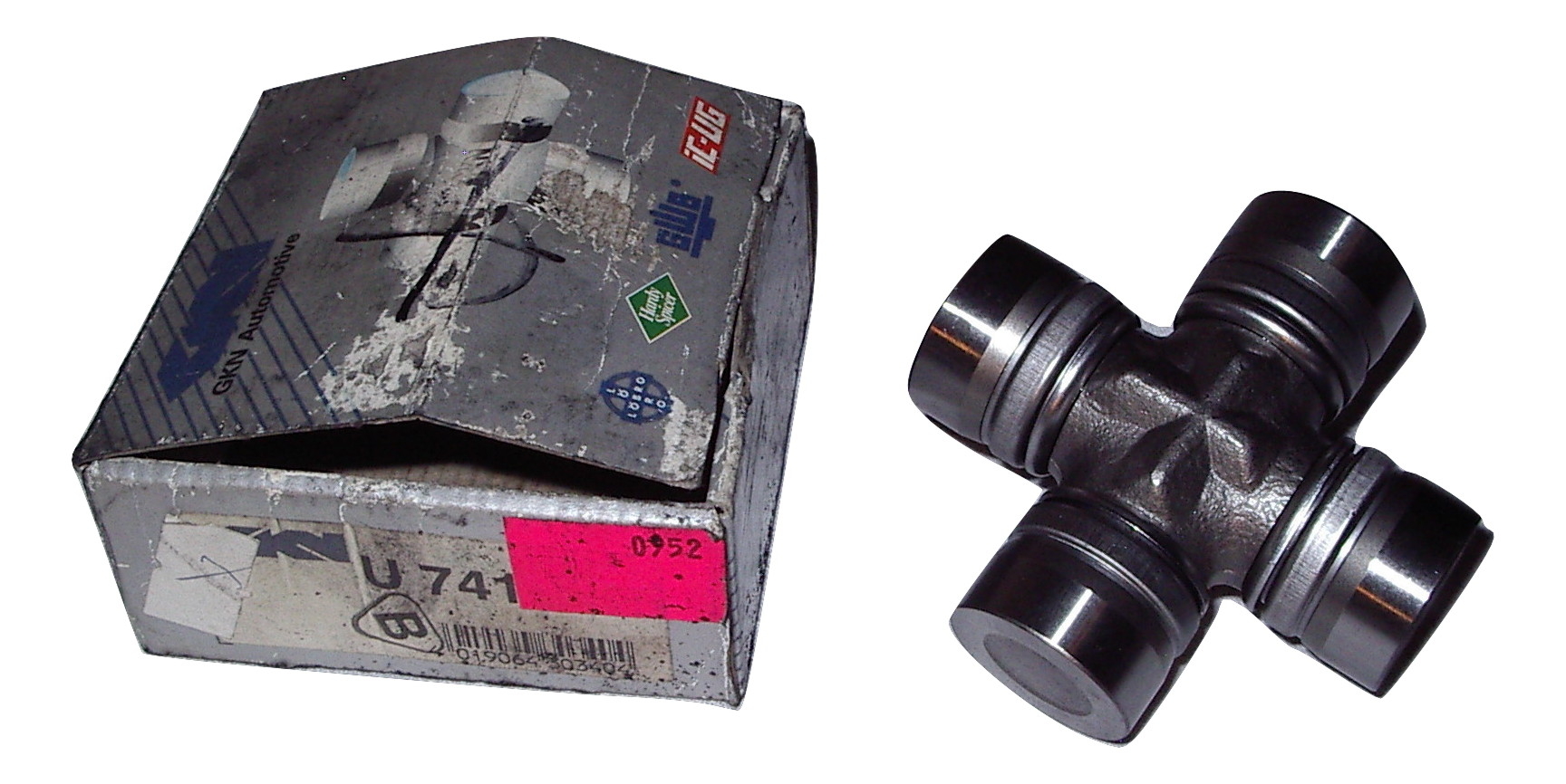 U741 - КРЕСТОВИНА MERCEDES, BMW 26X69, 8 ММ