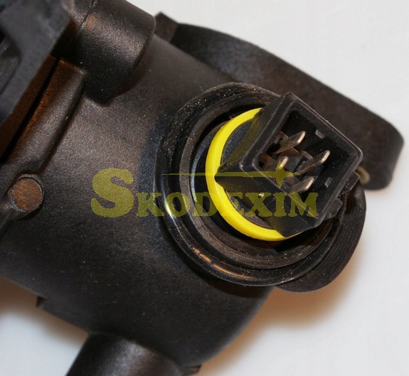 TERMOSTAT Z OBUDOWĄ SKODA FELICIA FELICJA 1.3 KPL Typ samochodu Samochody osobowe