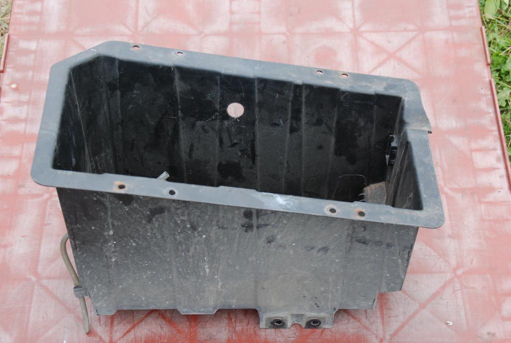 SPRINTER 906 PODSTAWA OBUDOWA AKUMULATORA