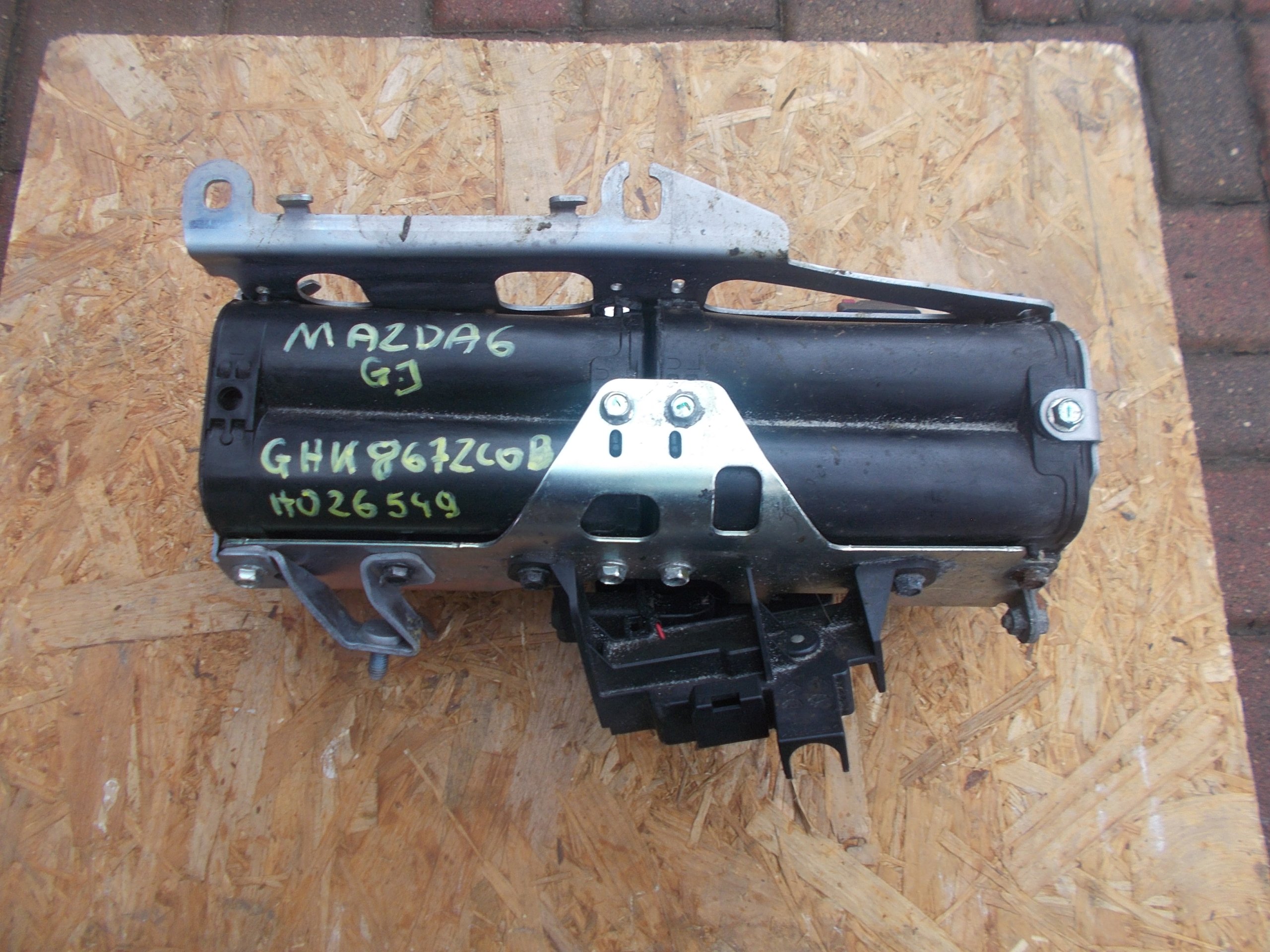 By capacitor mazda eloop gkh8 67 zc0-b h026549 in Europe