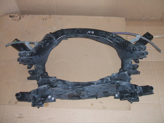 LEXUS Nx300h 4x4 БАЛКА САНКИ WOZEK ТРАВЕРСА зад.