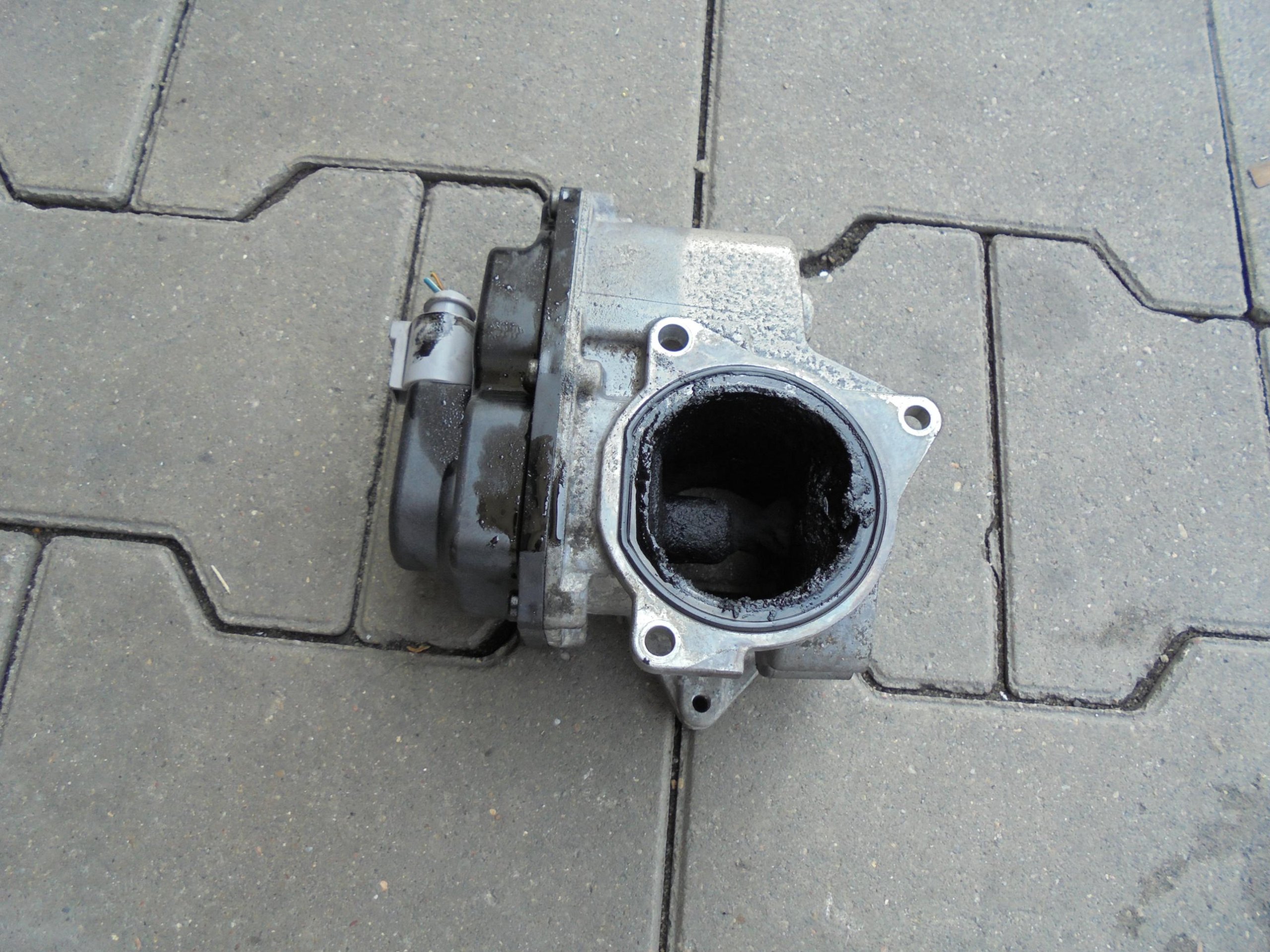 ZAWÓR EGR 03G131501 VW PASSAT B6 2.0 TDI BKP -WYS-