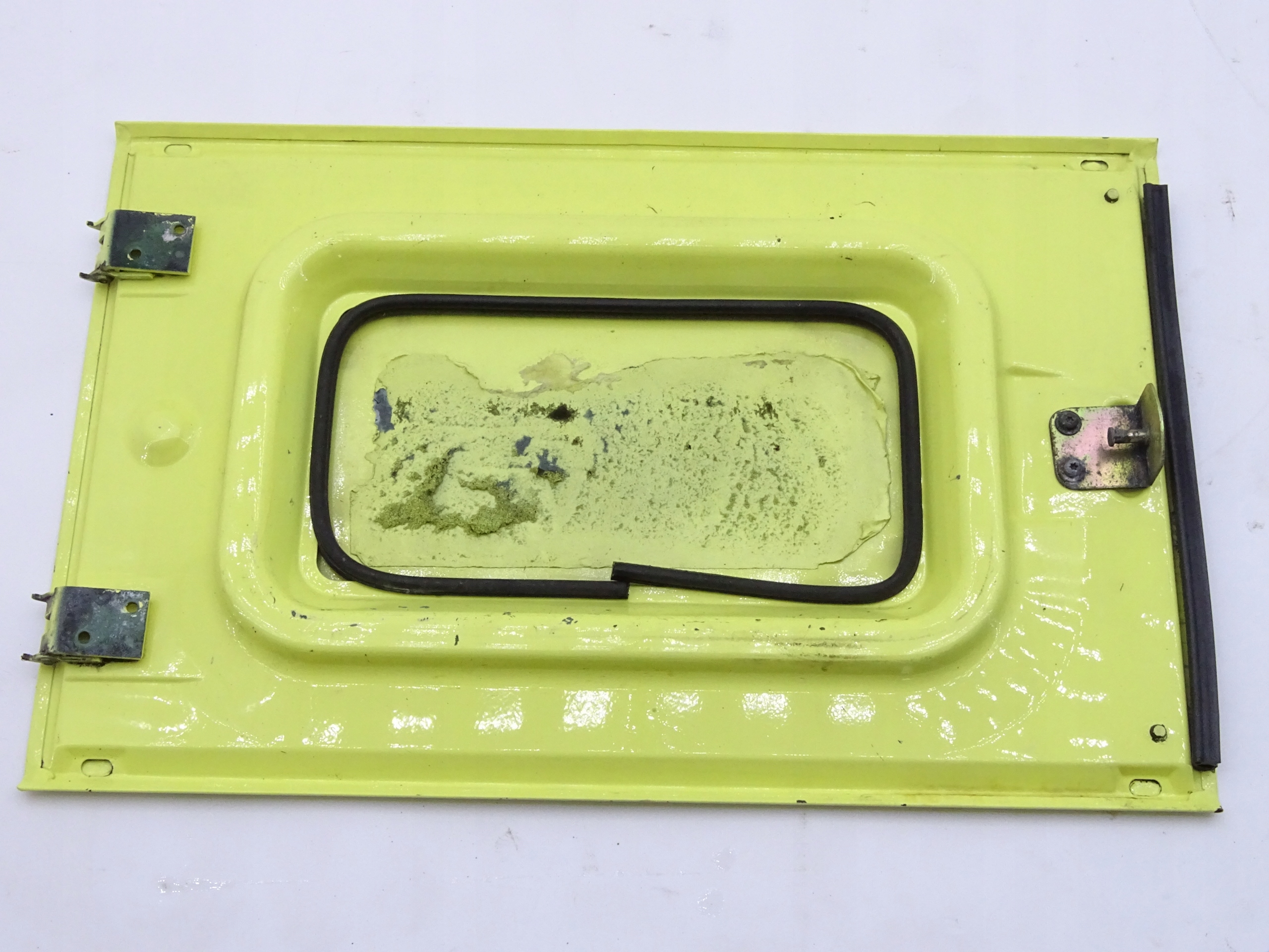 DAF XF 105 EURO 5 DRZWI SCHOWKA PRAWE Car type Trucks