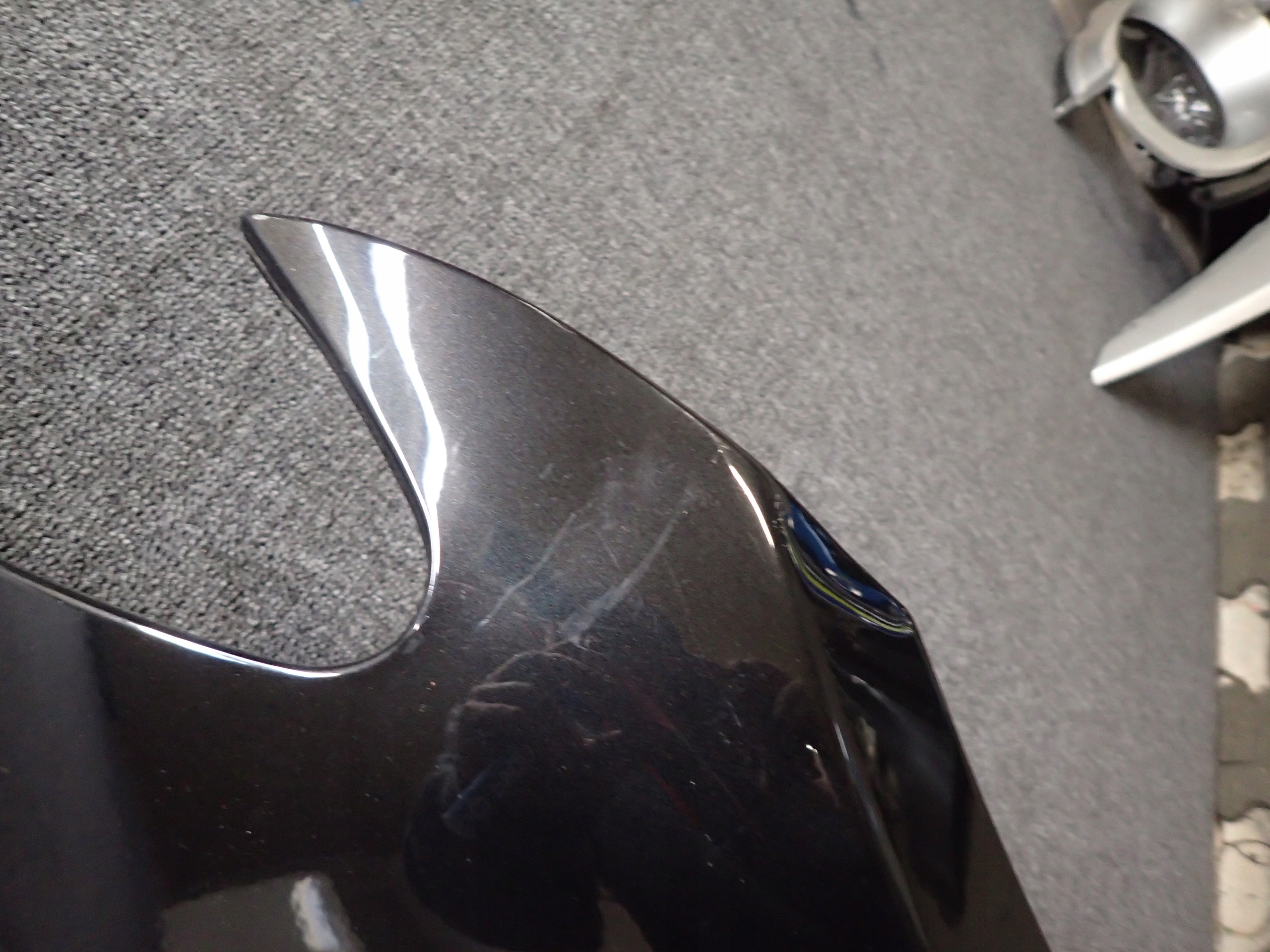 FENDER FRONT RIGHT BMW 5 V F10 F11