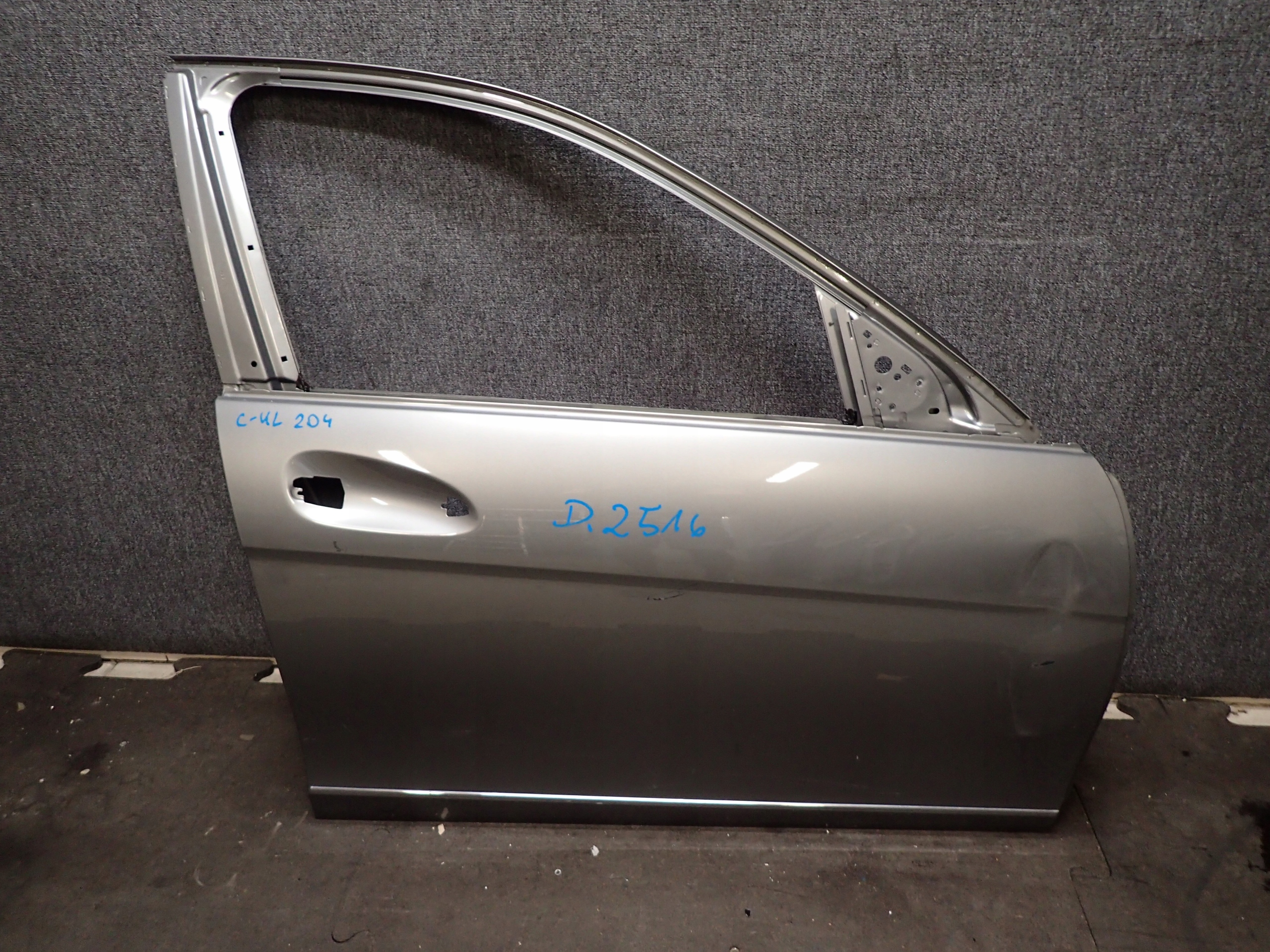 DOOR FRONT RIGHT MERCEDES C KLASA W204