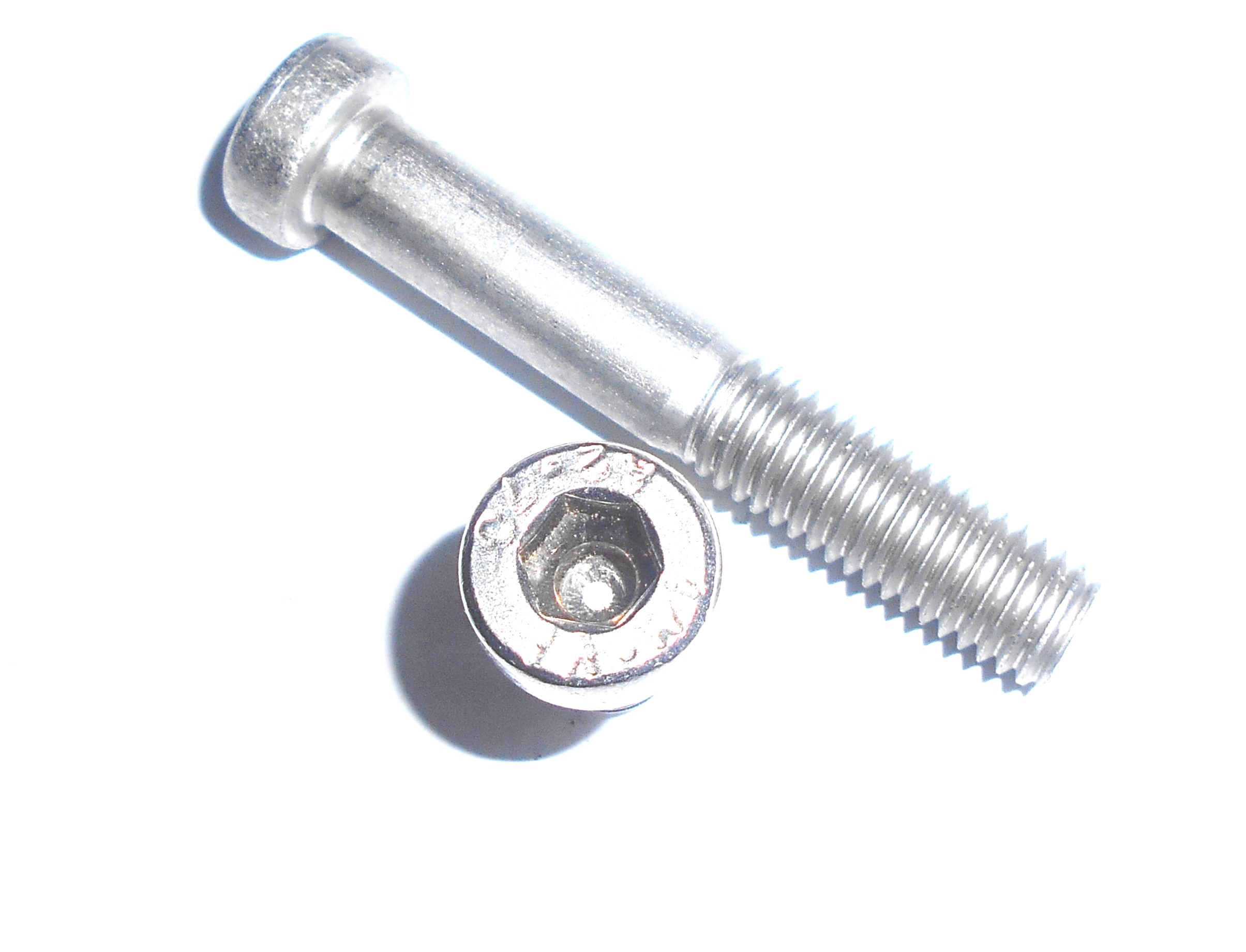 

M4X16 Śruby Nierdz. Niski Walec din 6912 (10szt)
