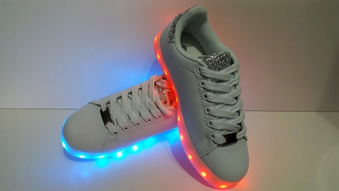 BUTY LED ŚWIECĄCE PODSWIETLANE SHUFFLE DANCE SIL38 Materiał zewnętrzny skóra ekologiczna