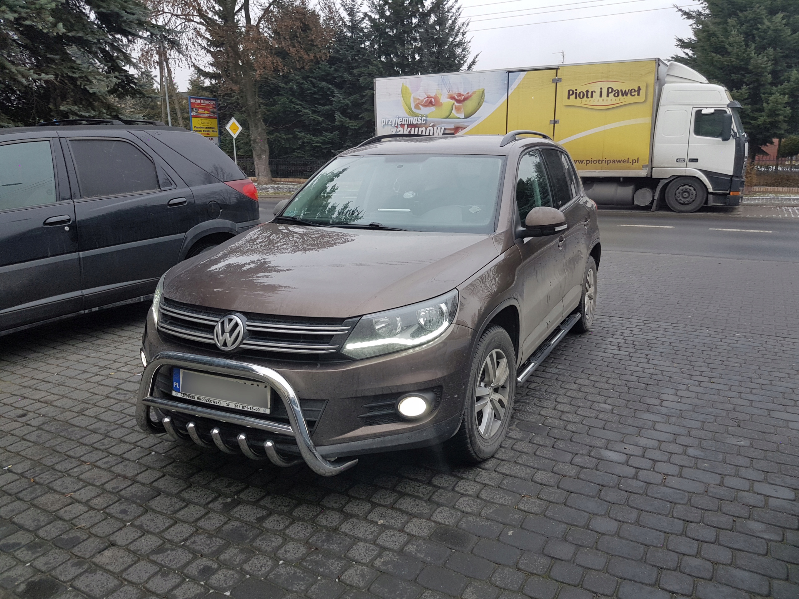 VW TOURAN TIGUAN CADDY AMAROK TOUAREG ORUROWANIE BOCZNE STOPNIE PROGI MOCNE Numer katalogowy producenta BP/234