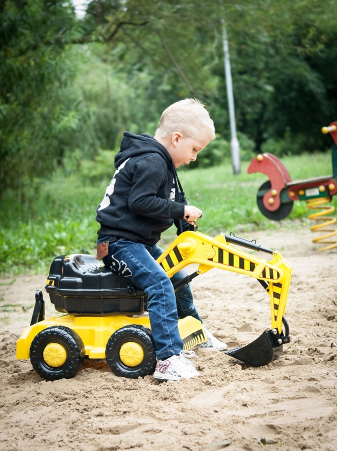 MEGA WIELKA KOPARKA + PRZYCZEPKA + KASK + ŁOPATA Wiek dziecka 3 lata +