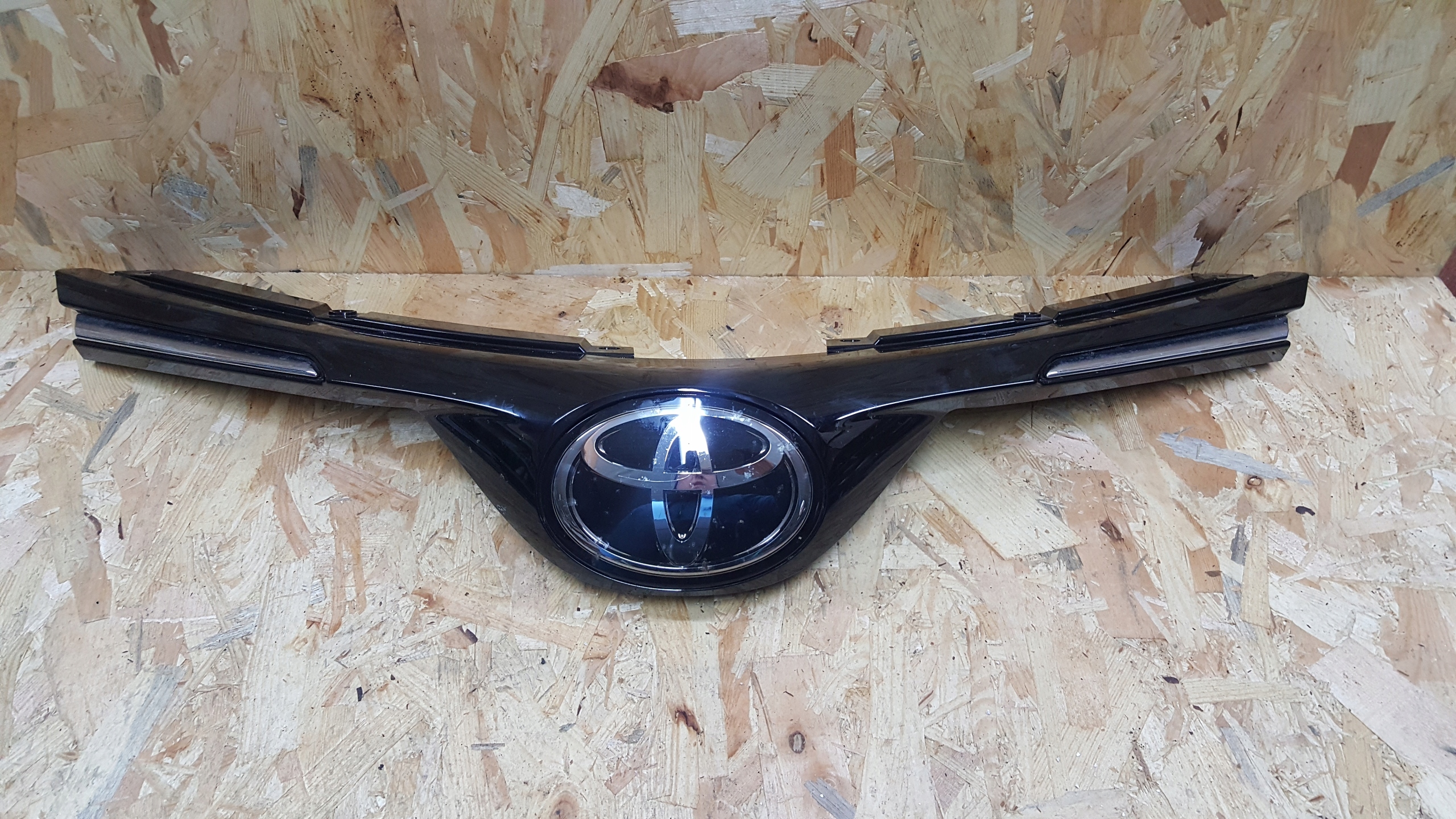 Toyota RAV4 XA5 Kühlergrill FRONTGRILL Kühlergitter - Thumbnail 1