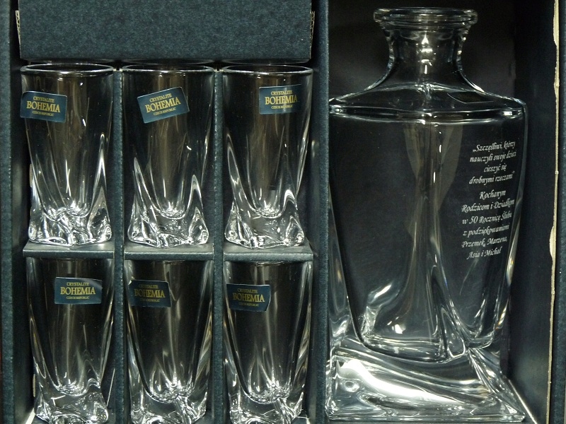 Karafka Zestaw do nalewek i likieru wódki Prezent + GRAWER gratis EAN (GTIN) 8593410869210