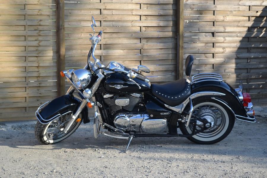 CHROMOWANY BAGAŻNIK SOLO VOLUSIA 800 C50 BOULEVARD Dopasowanie do pojazdu produkt dedykowany