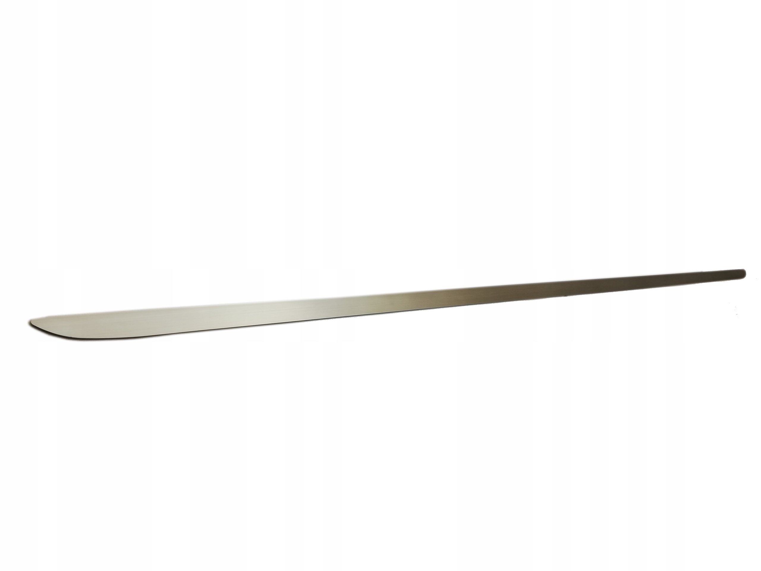 

Listwa na rant tylnej klapy Nissan Note I Micra IV