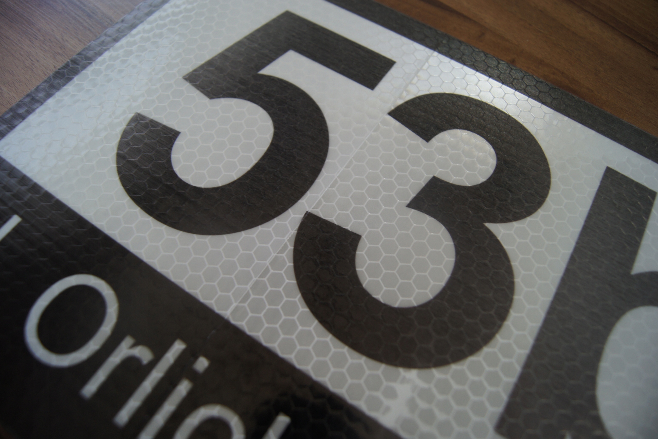 TABLICZKA ODBLASKOWA ADRES PLASTER 20x12,5 HIT! Szerokość produktu 20 cm