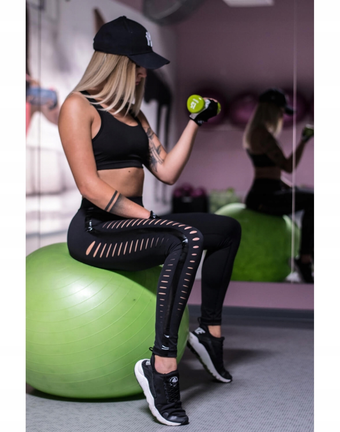 LEGGINSY SHAPE STAR - SHINING STAR S Kolor czarny