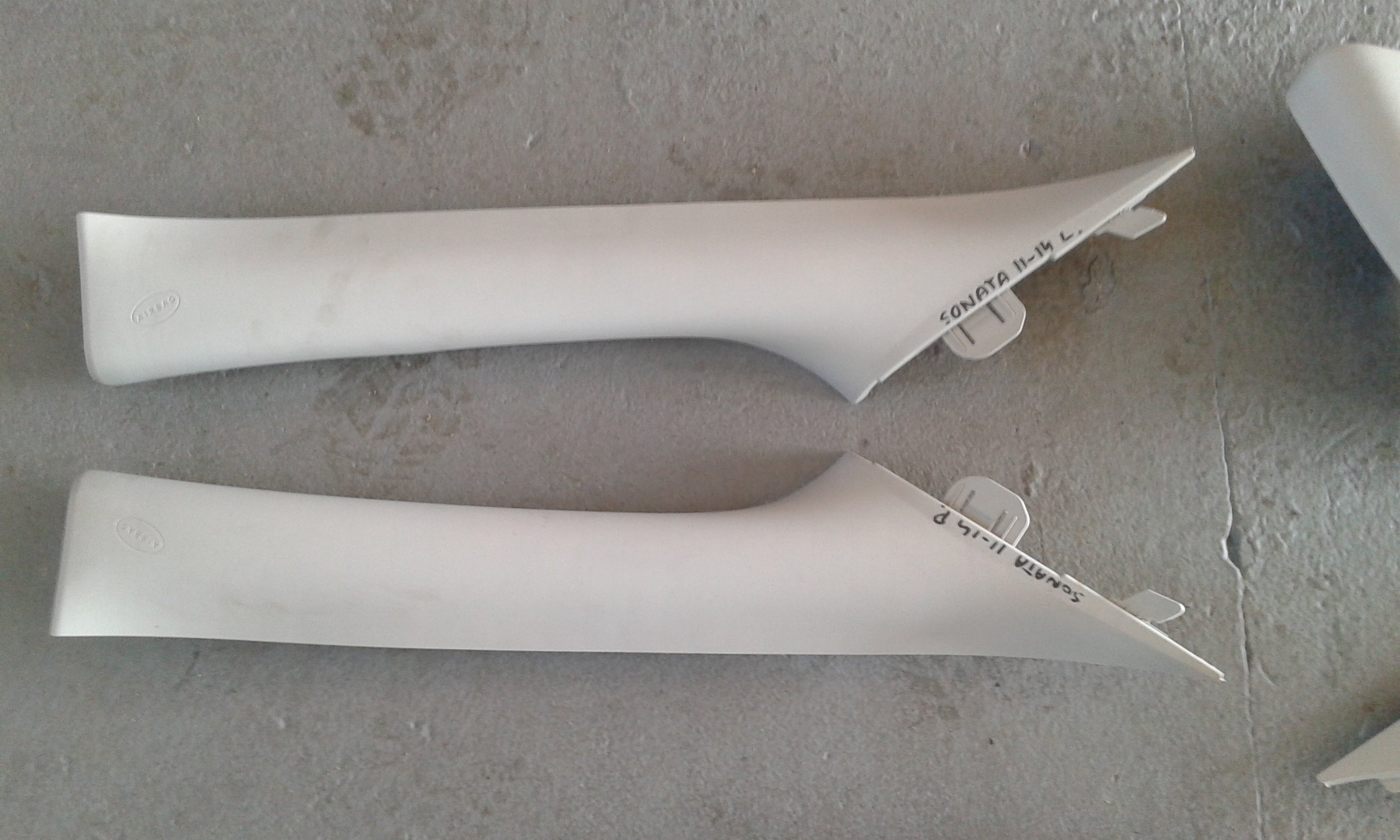 HYUNDAI SONATA VI YF 2011-КРЫШКА СТОЙКИ СТОЙКА