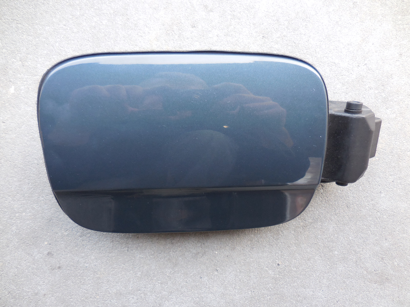 AUDI A4 8K0 B8 крышка топливного бака LZ7H