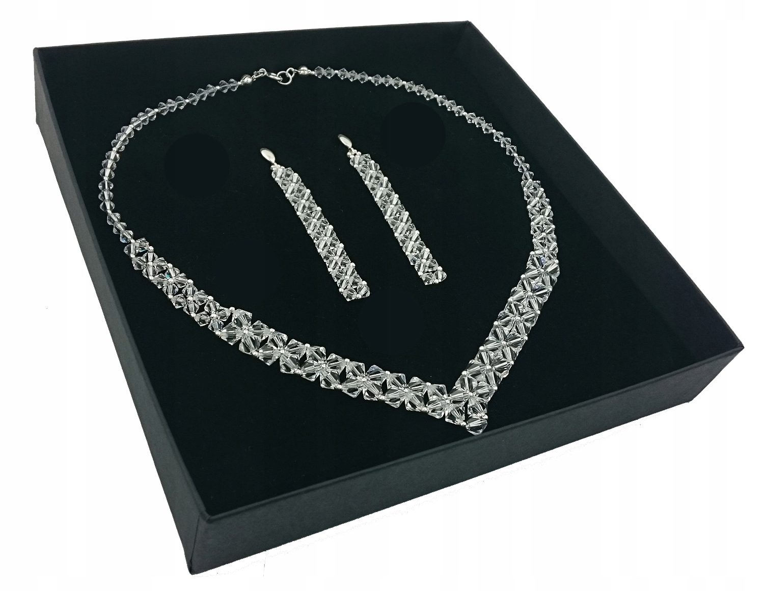 

Komplet z krystalicznych kryształów Swarovski 810