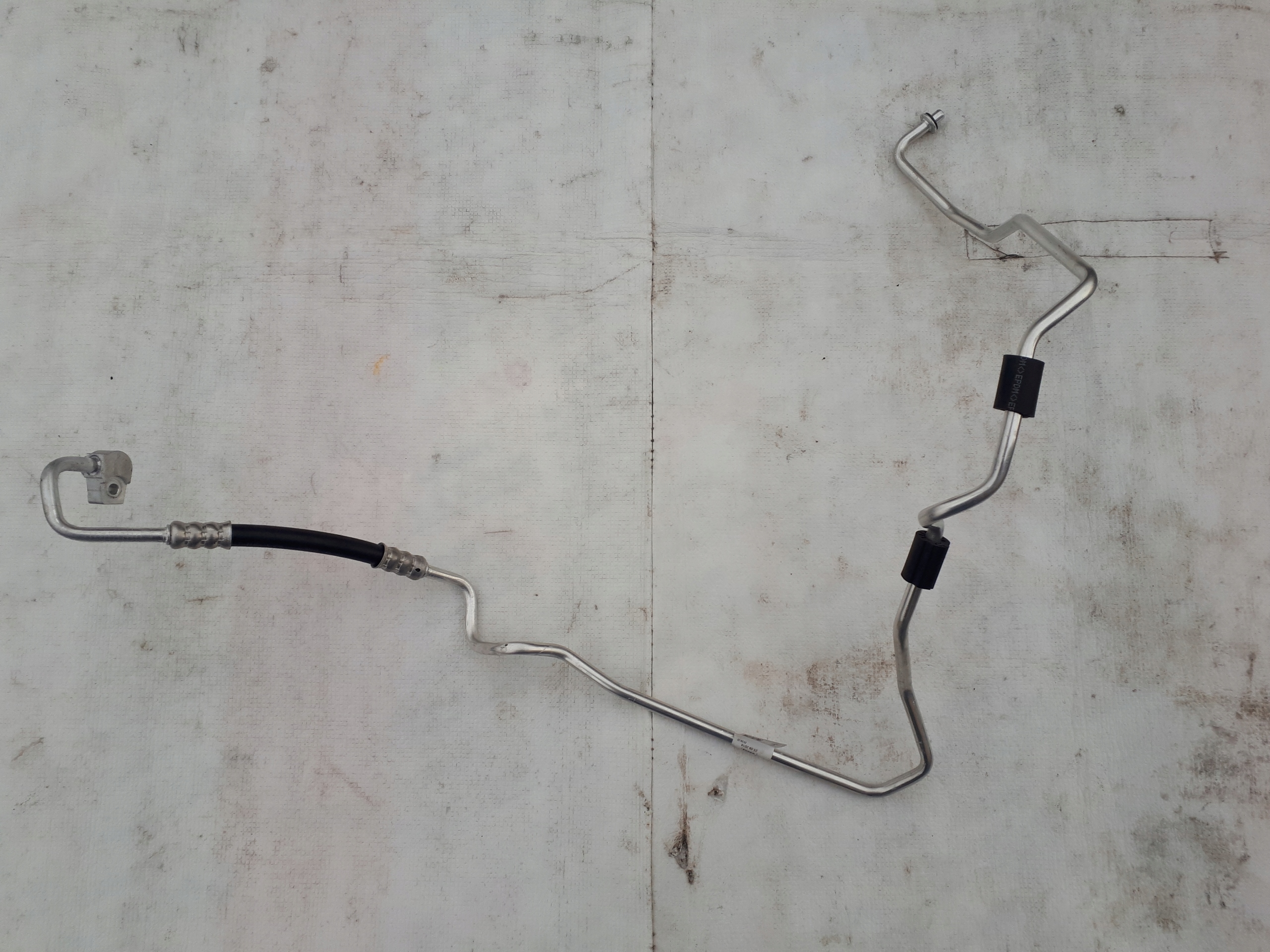 FIESTA MK8 PRZEWOD RURKA KLIMATYZACJI H1BH19A704AD Part number H1BH 19A704 AD