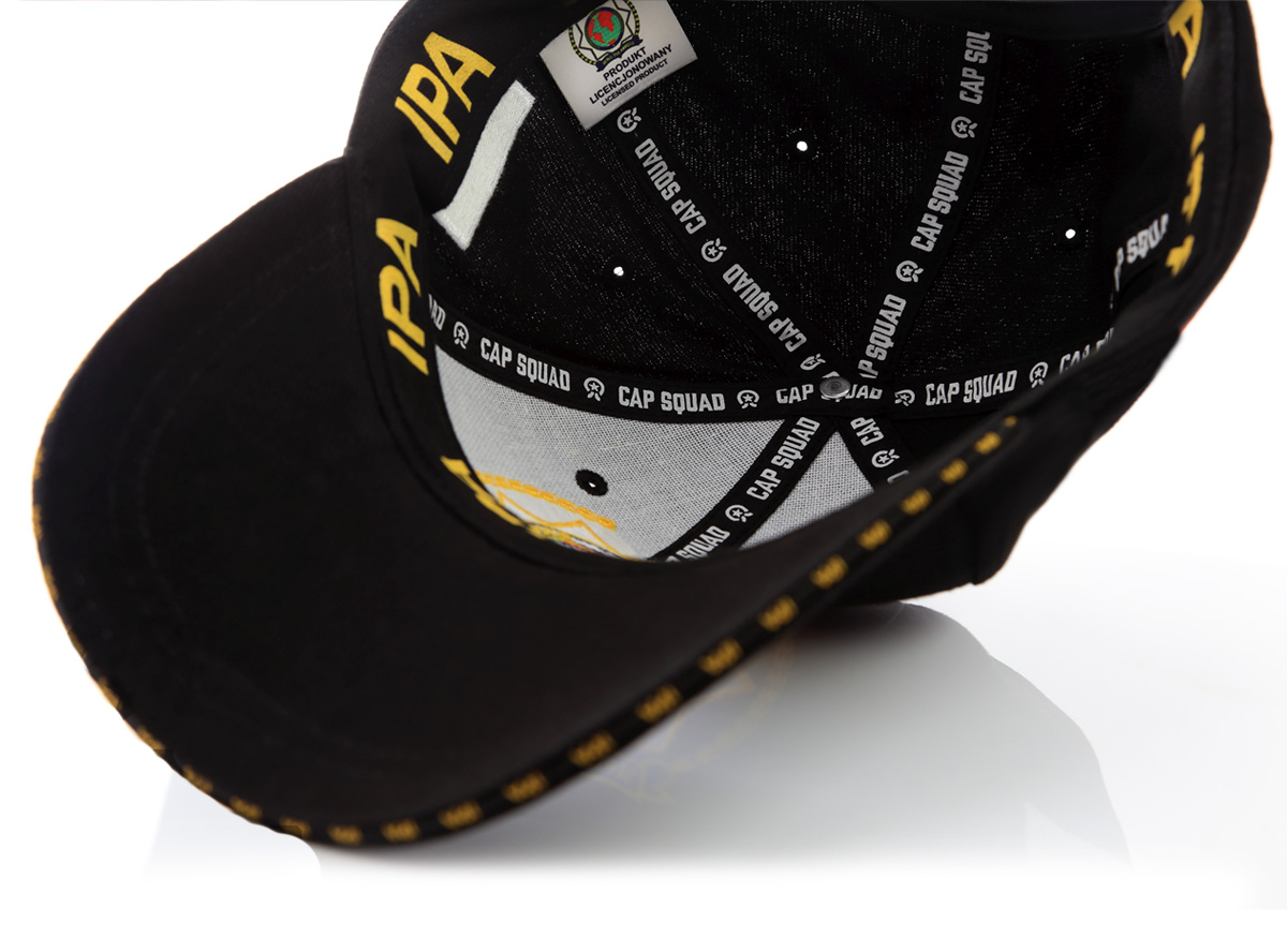 CZAPKA z DASZKIEM haft IPA 3d 6-cio panel. Czarna Materiał dominujący bawełna