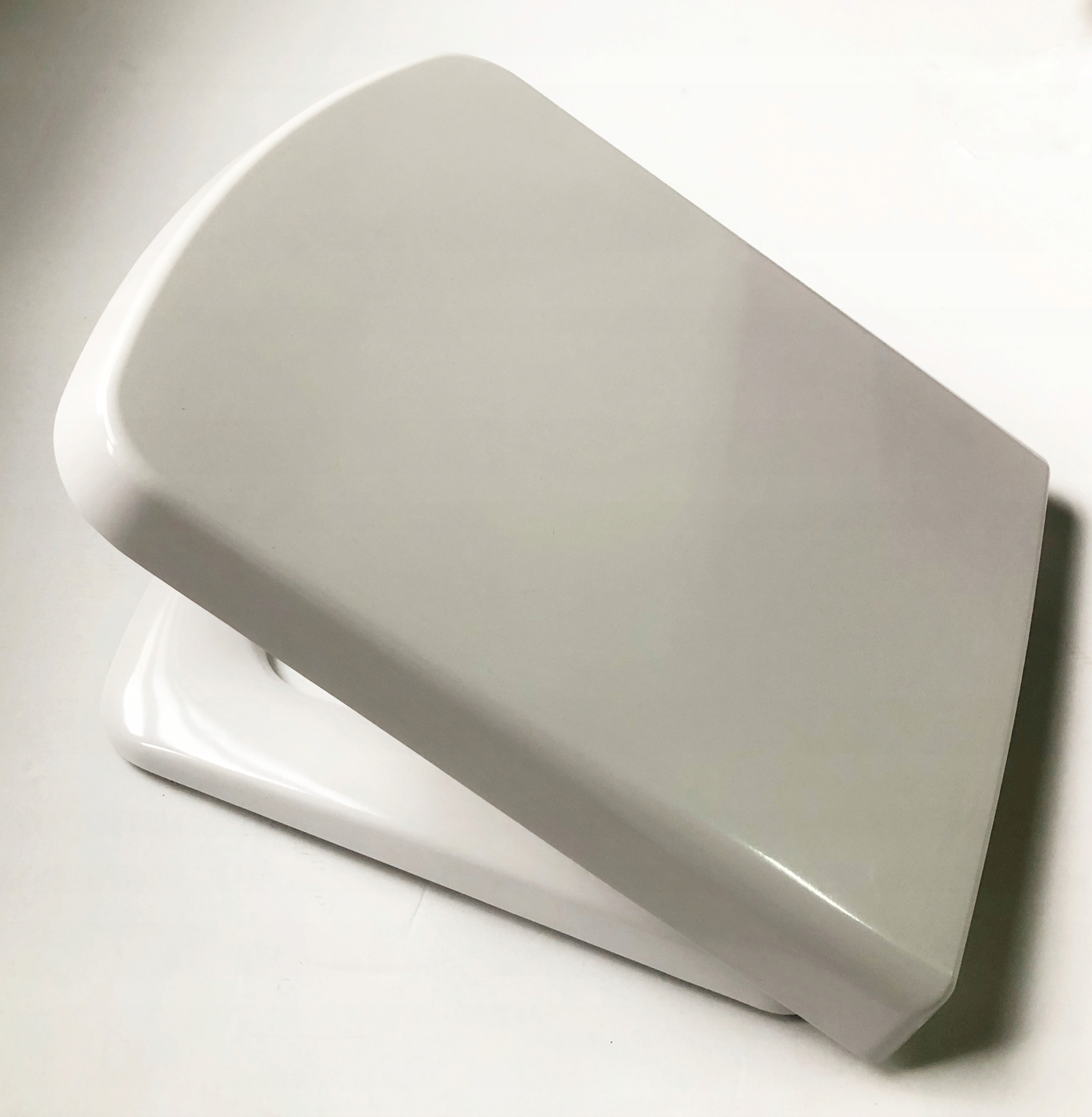 DESKA WC DO ROCA SIDNEY Długość 44.7 cm