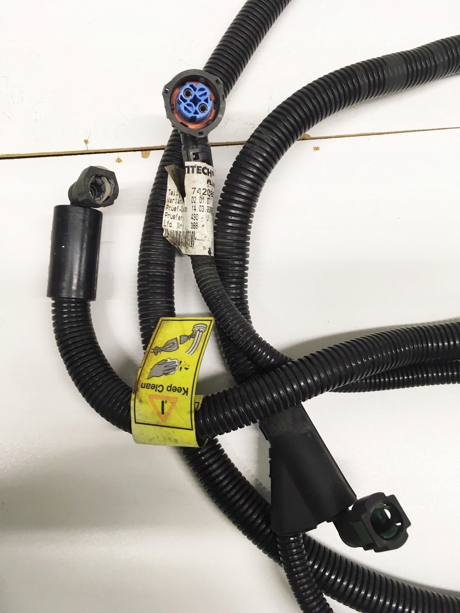 Przewod AdBlue grzalka wiazka VOLVO Renault Car type Trucks Buses Undefined