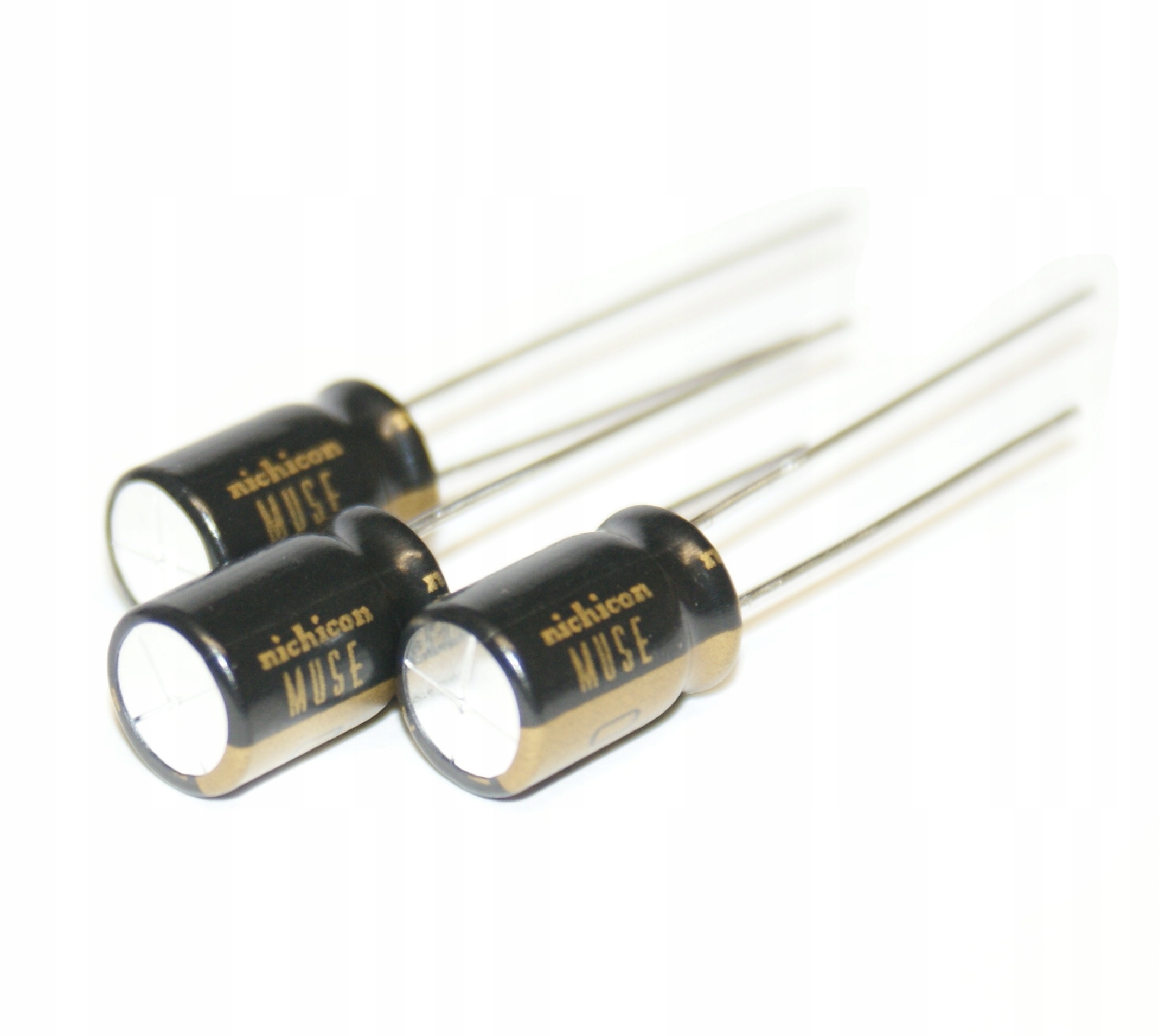 

Audiofilski Nichicon Muse Kz 22uF/50V 3szt. (#435)