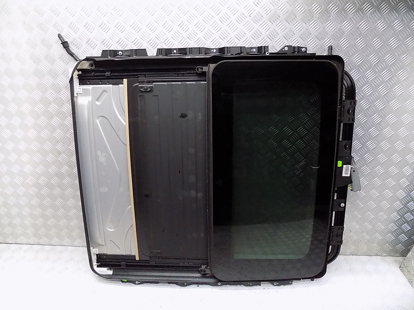 Люк на даху КПЛ.  BMW 5 E60 03-08 седан