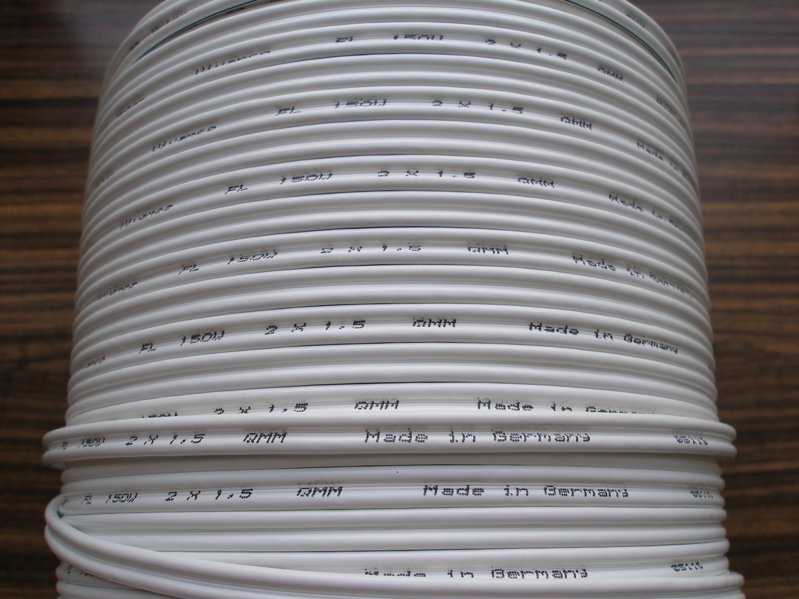 

Biały Przewód Głośnikowy 2x1,5 Ofc Vivanco FL150W