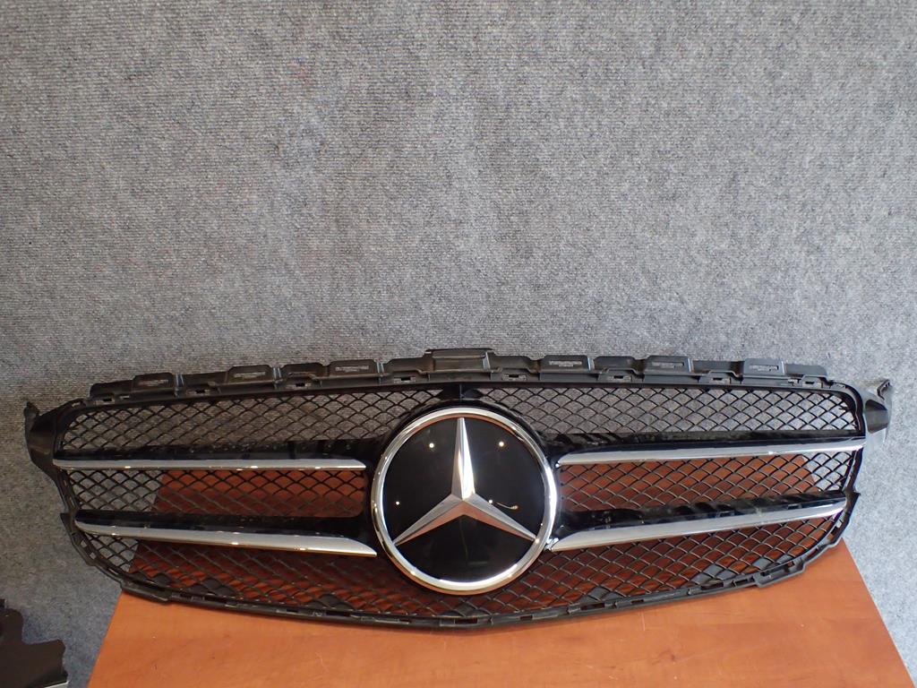 решетка MERCEDES W205