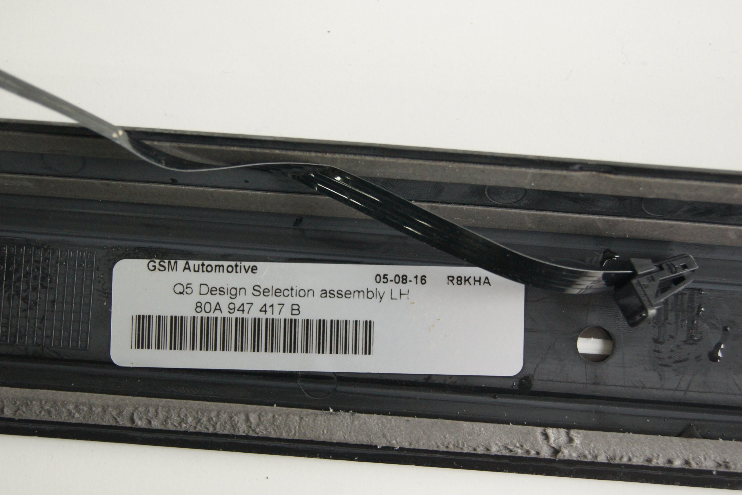 GD AUDI Q5 LISTWY PROGOWE WEWNETRZNE 80A947417B Part number 80A947417B