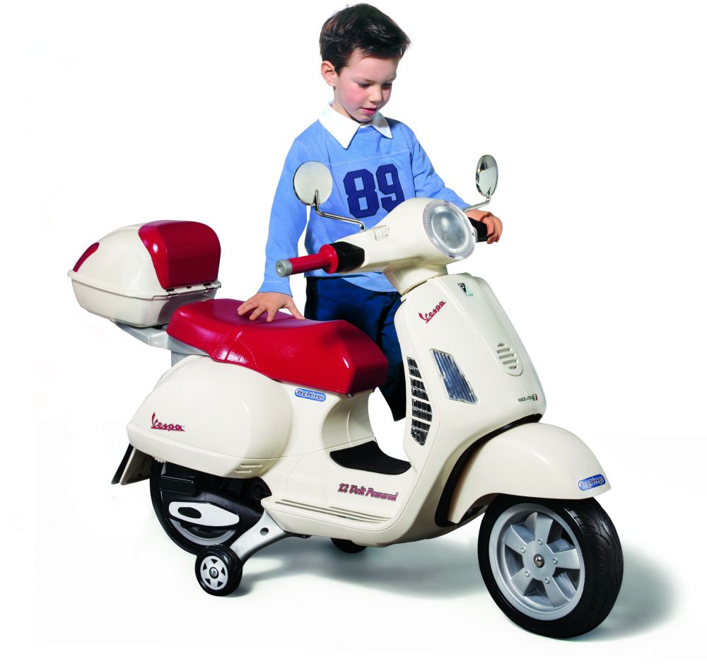 Электроскутер Peg Perego Vespa